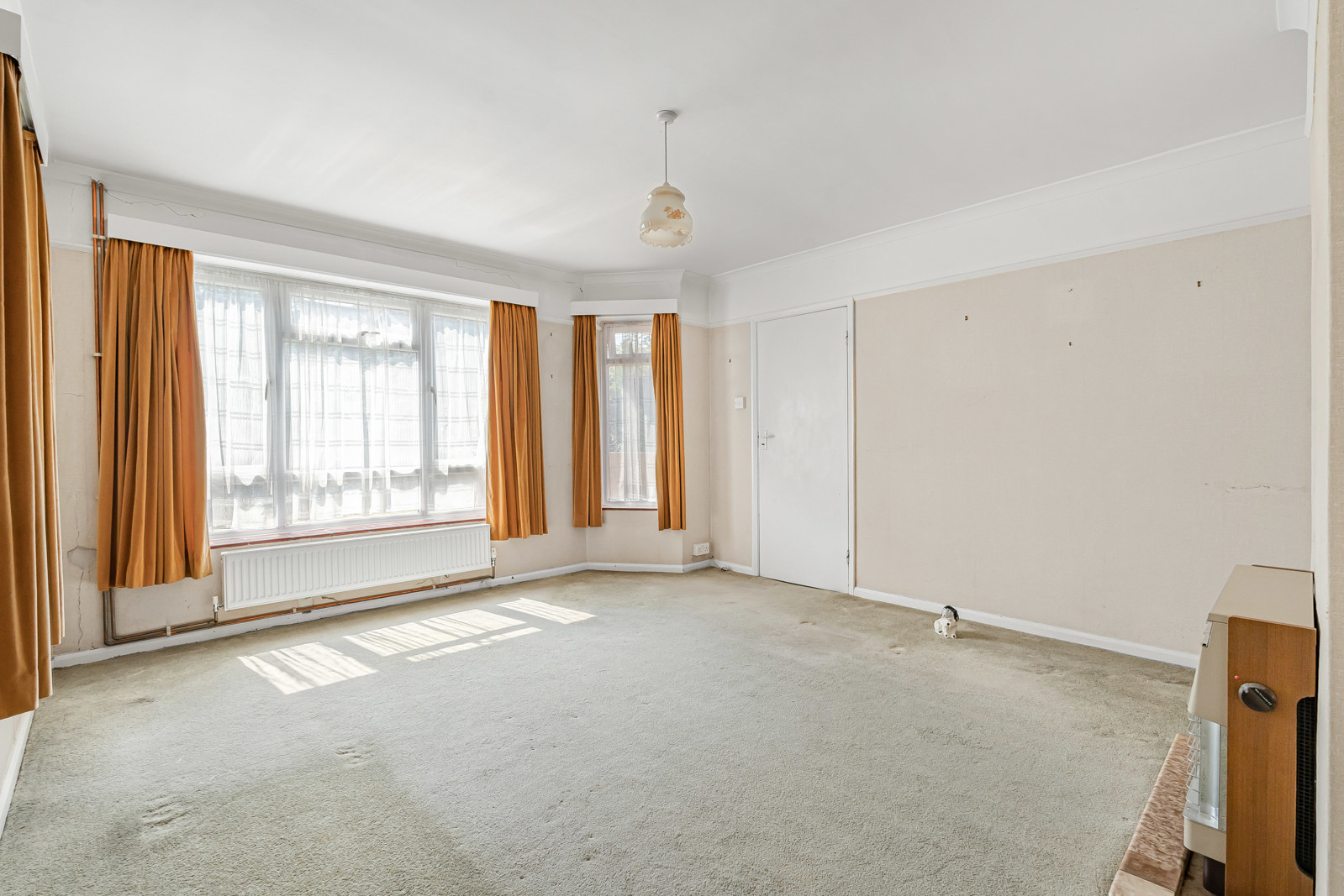 Hale Road, Farnham, Surrey, GU9, photo 2