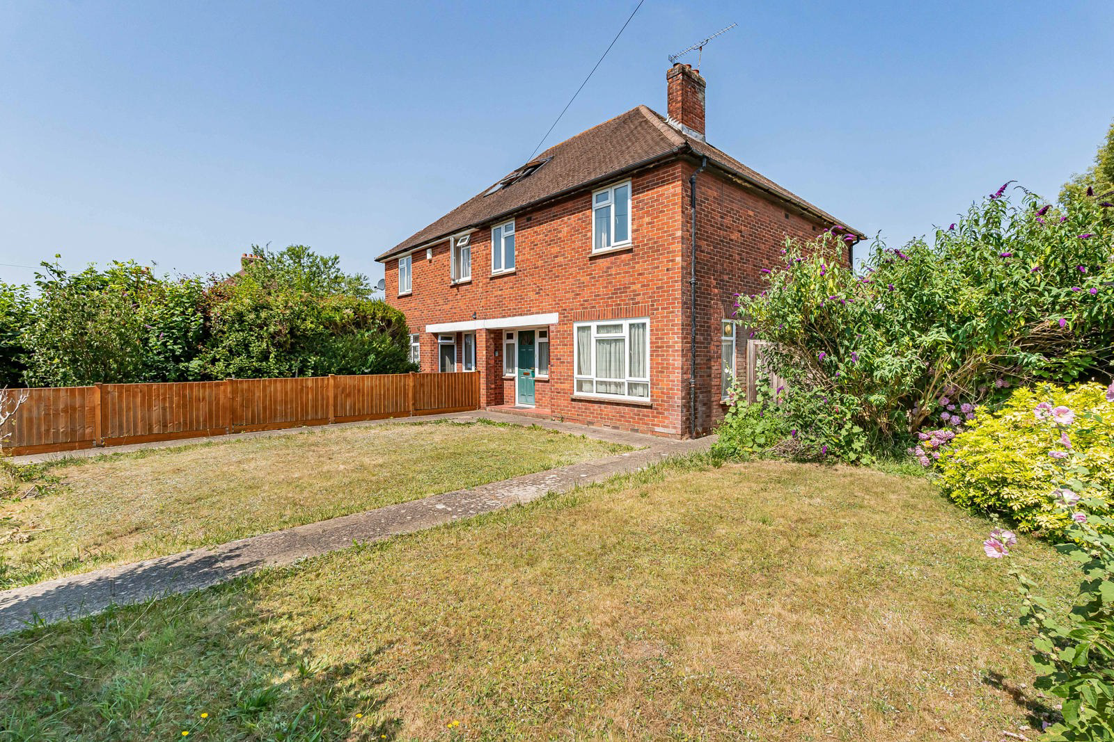 Hale Road, Farnham, Surrey, GU9