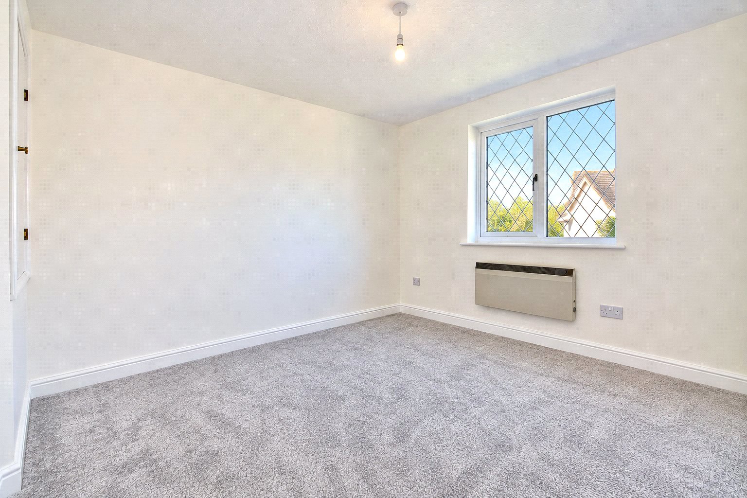 Wakefield Close, Byfleet, West Byfleet, Surrey, KT14, photo 6