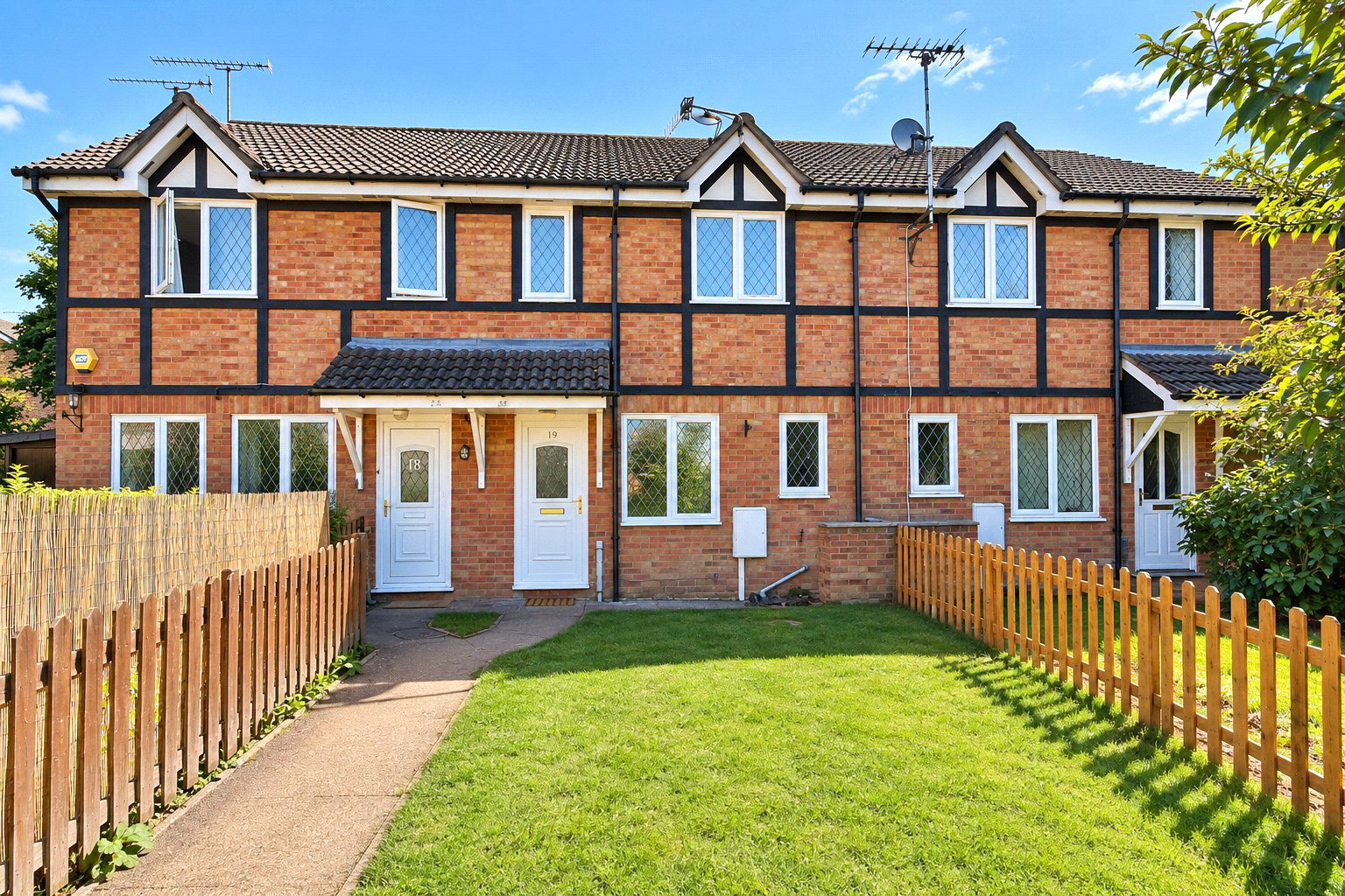 Wakefield Close, Byfleet, West Byfleet, Surrey, KT14