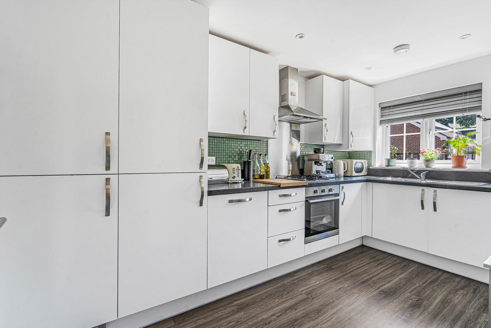 Baker Oats Drive, Wrecclesham, Farnham, Surrey, GU10, photo 3