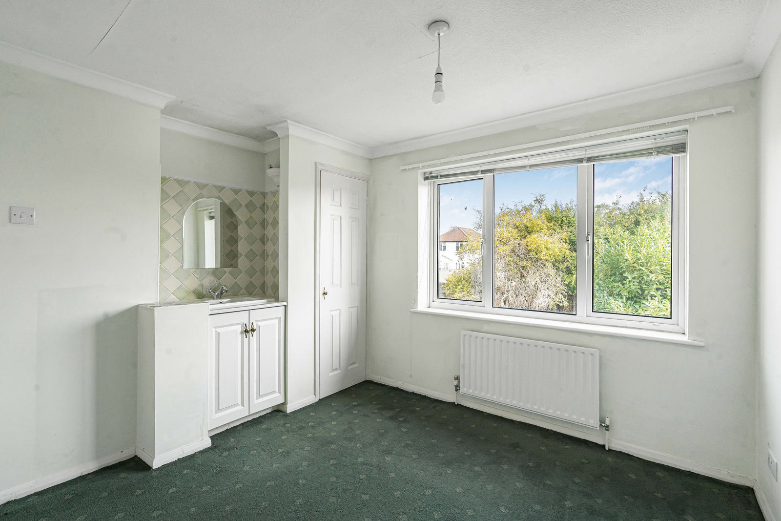 Brocks Drive, Fairlands, Guildford, Surrey, GU3, photo 6