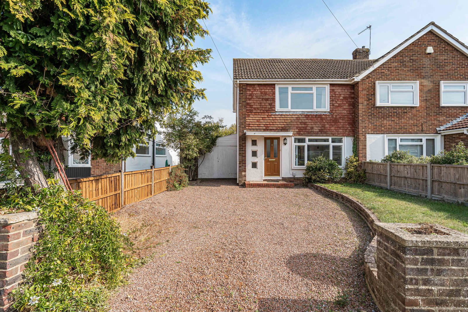 Brocks Drive, Fairlands, Guildford, Surrey, GU3, photo 17