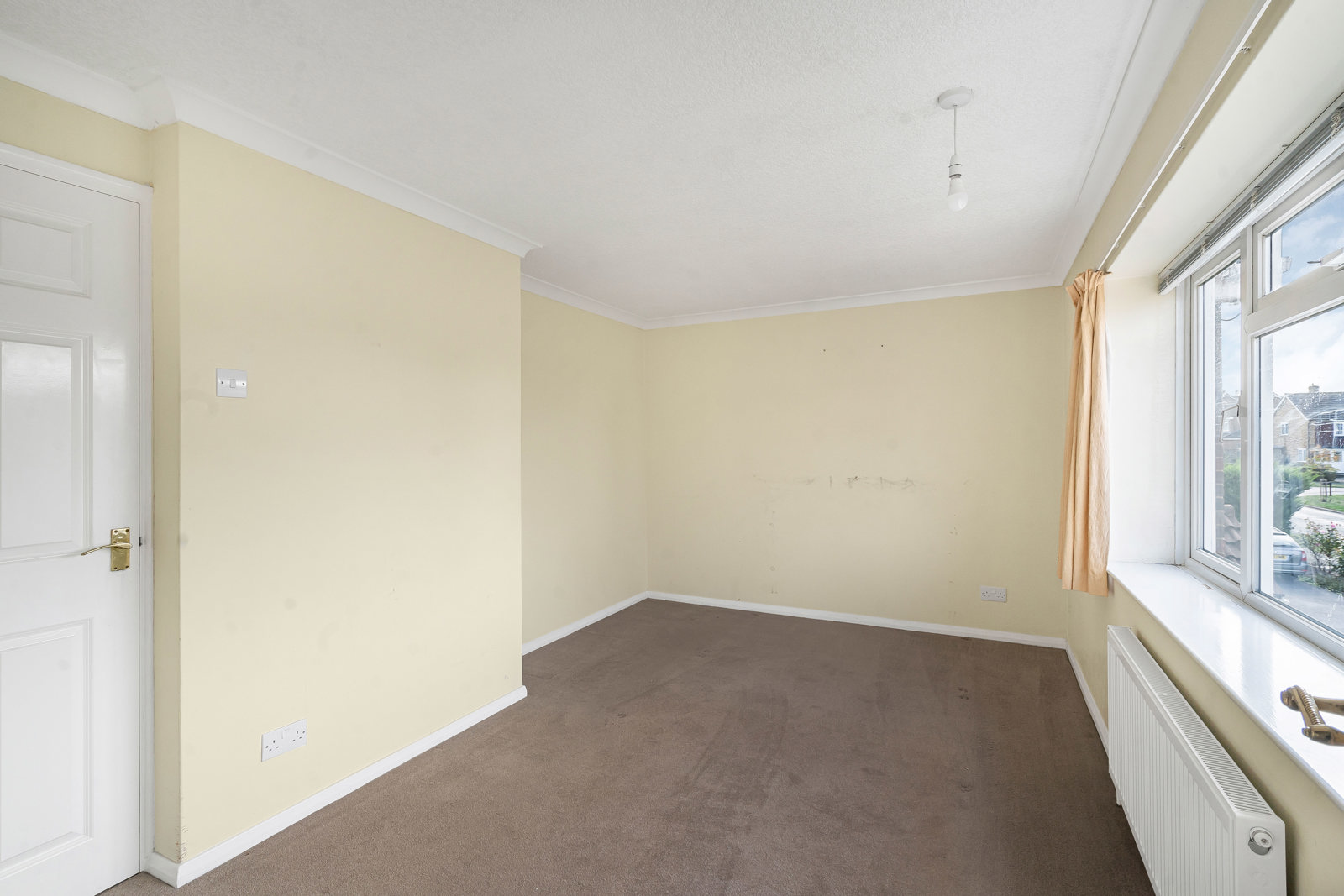 Brocks Drive, Fairlands, Guildford, Surrey, GU3, photo 13