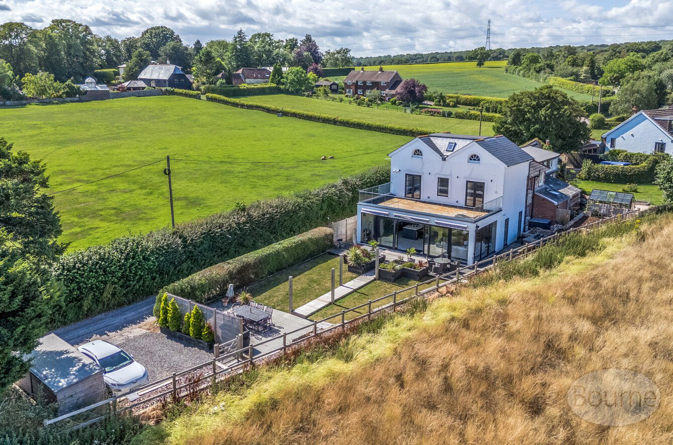 Little Hyden Lane, Clanfield, Waterlooville, Hampshire, PO8