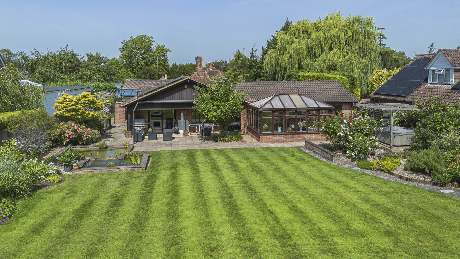 Perry Hill, Worplesdon, Guildford, Surrey, GU3