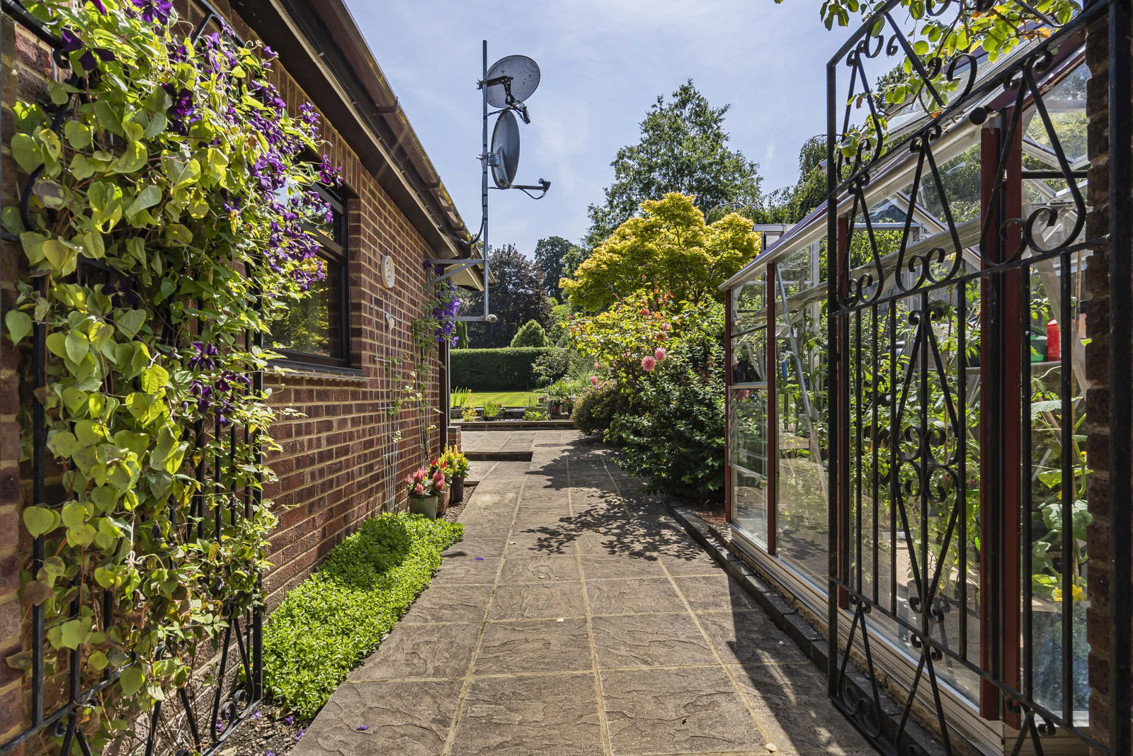 Perry Hill, Worplesdon, Guildford, Surrey, GU3, photo 55
