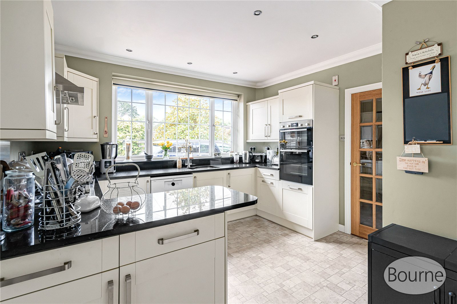 White Lane, Ash Green, Surrey, GU12, photo 5