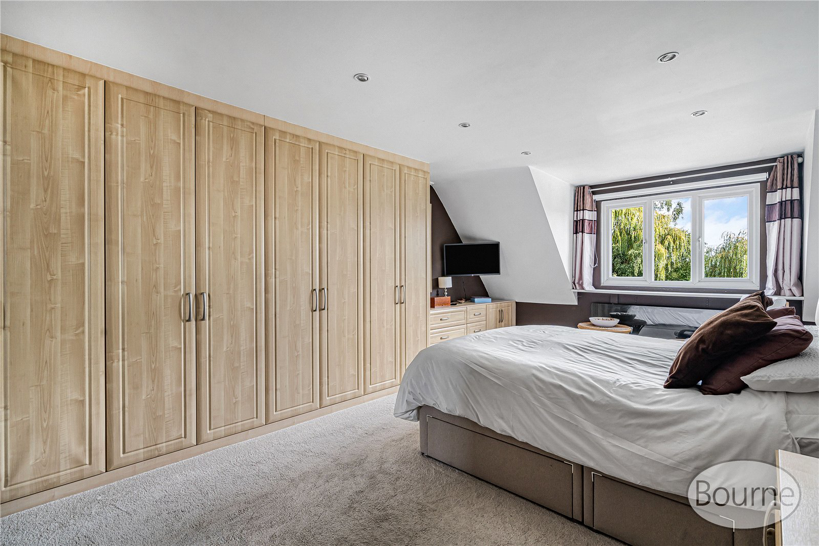 White Lane, Ash Green, Surrey, GU12, photo 8