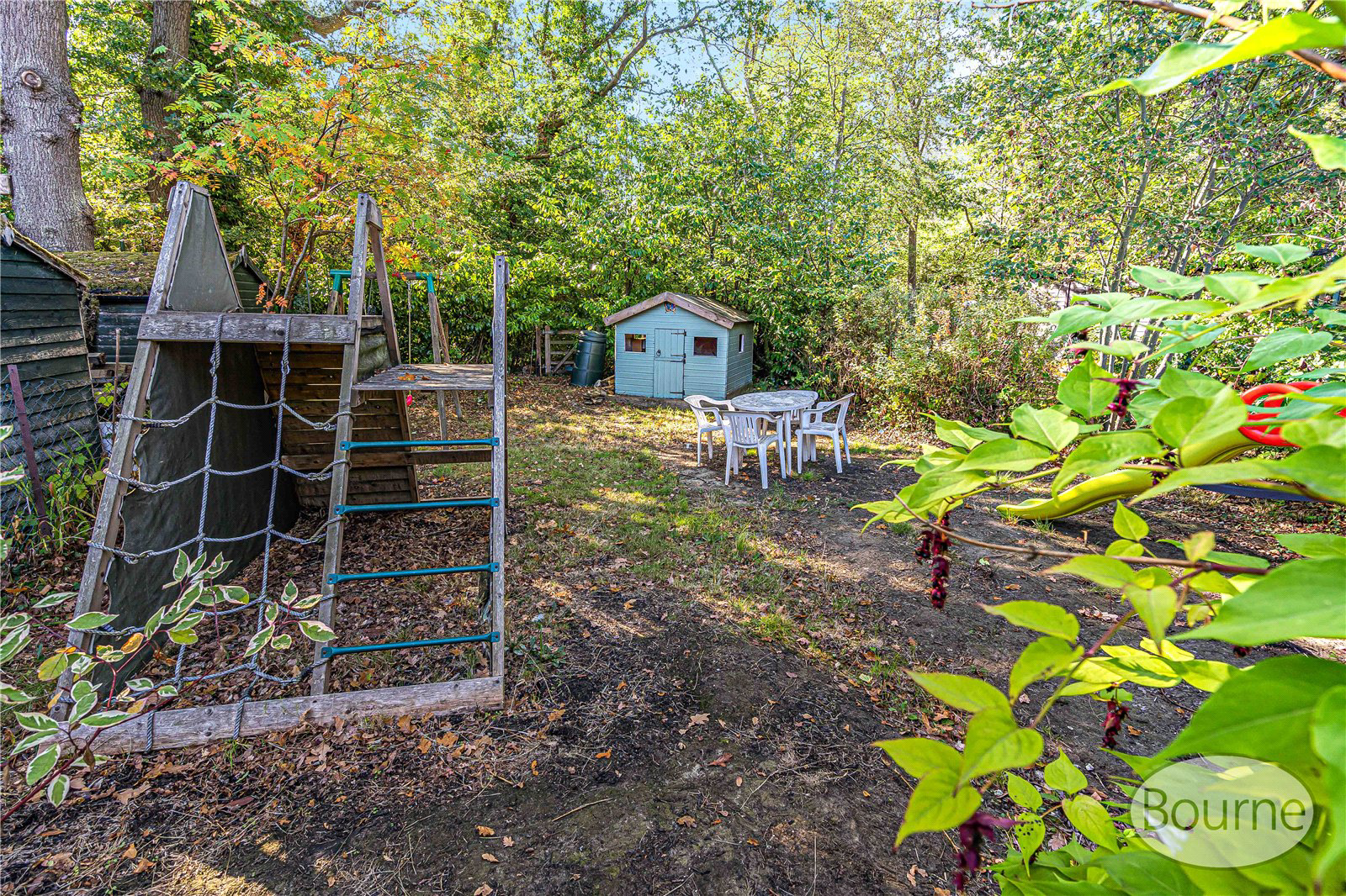 Hermitage Woods Crescent, St. Johns, Woking, Surrey, GU21, photo 17