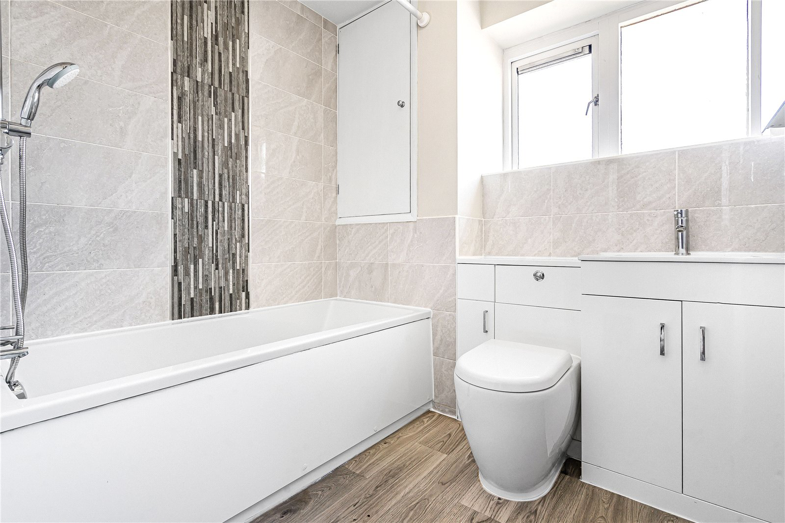 Morley Road, Farnham, Surrey, GU9, photo 8