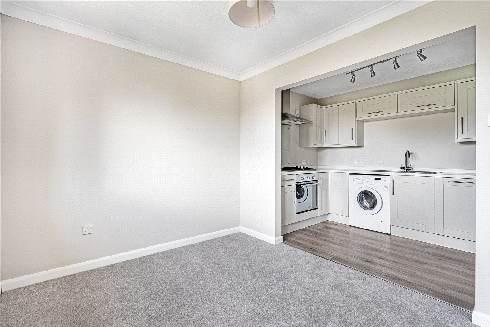 Morley Road, Farnham, Surrey, GU9, photo 5