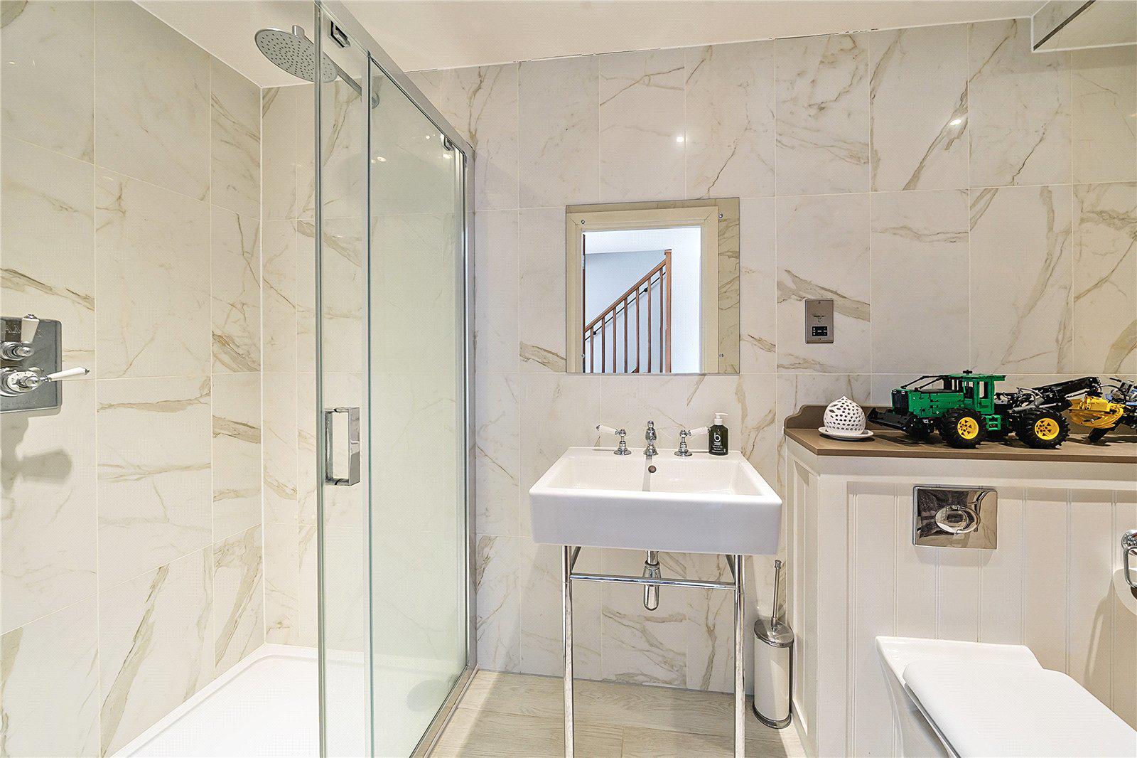 Ryebridge Lane, Upper Froyle, Alton, Hampshire, GU34, photo 12