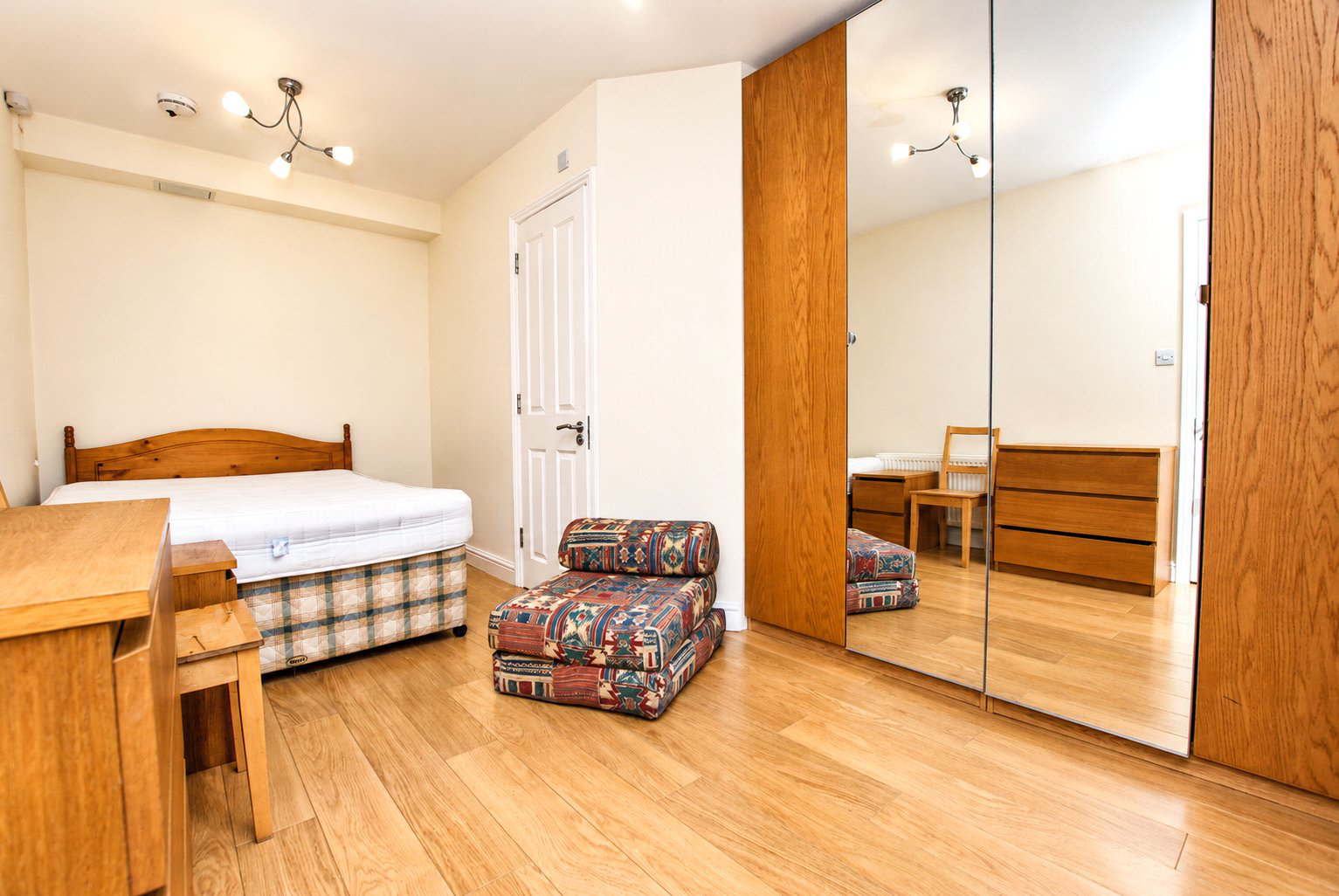 Aldershot Road, Guildford, Surrey, GU2, photo 5