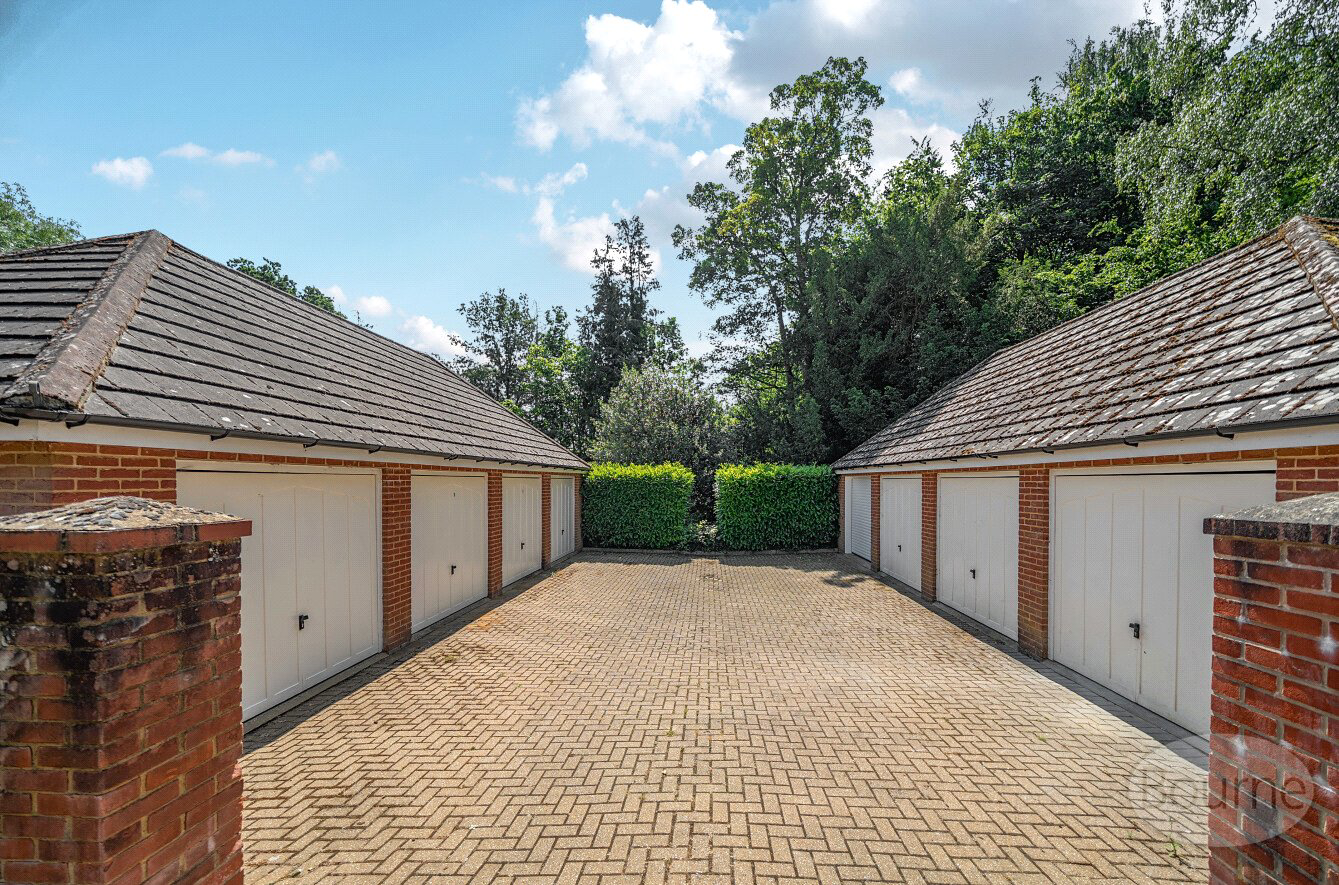 Hale Place, Farnham, Surrey, GU9, photo 13