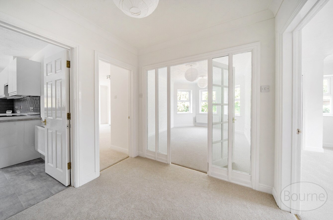 Hale Place, Farnham, Surrey, GU9, photo 5