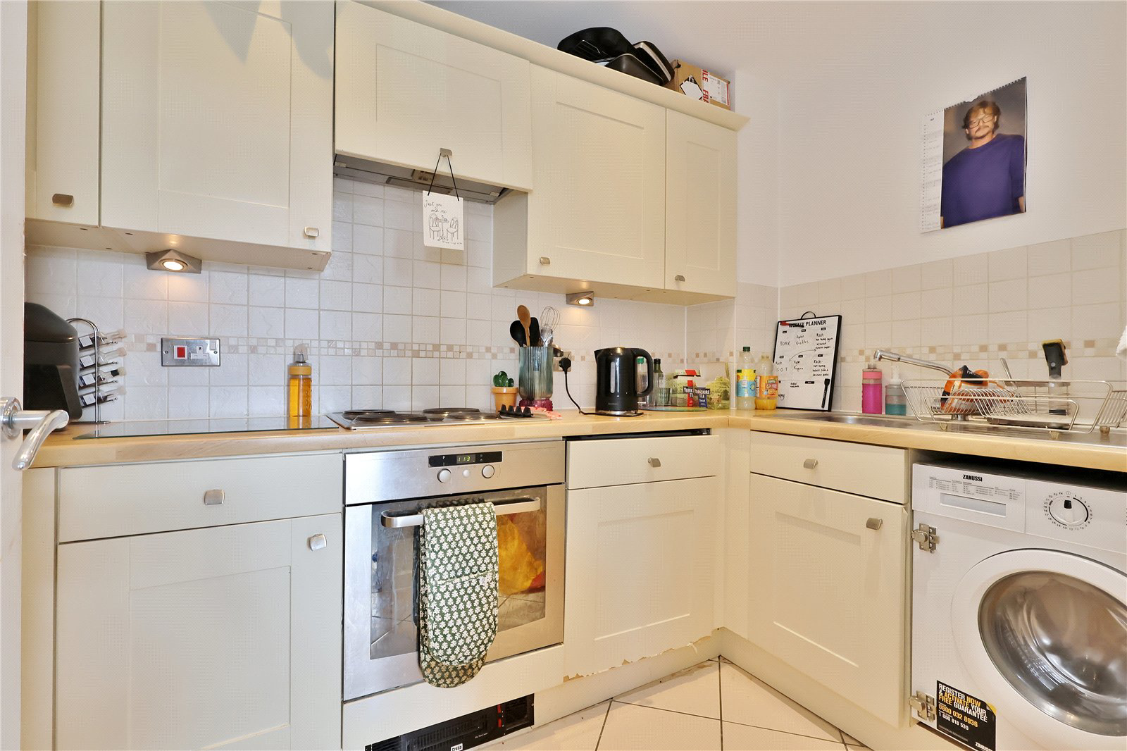 Hipley Street, Old Woking, Surrey, GU22, photo 2