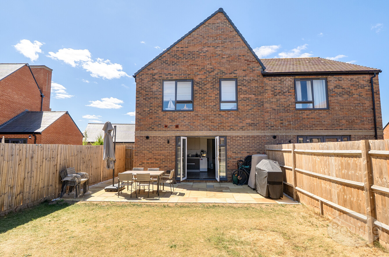 Hornbeam Way, Godalming, Surrey, GU7, photo 23
