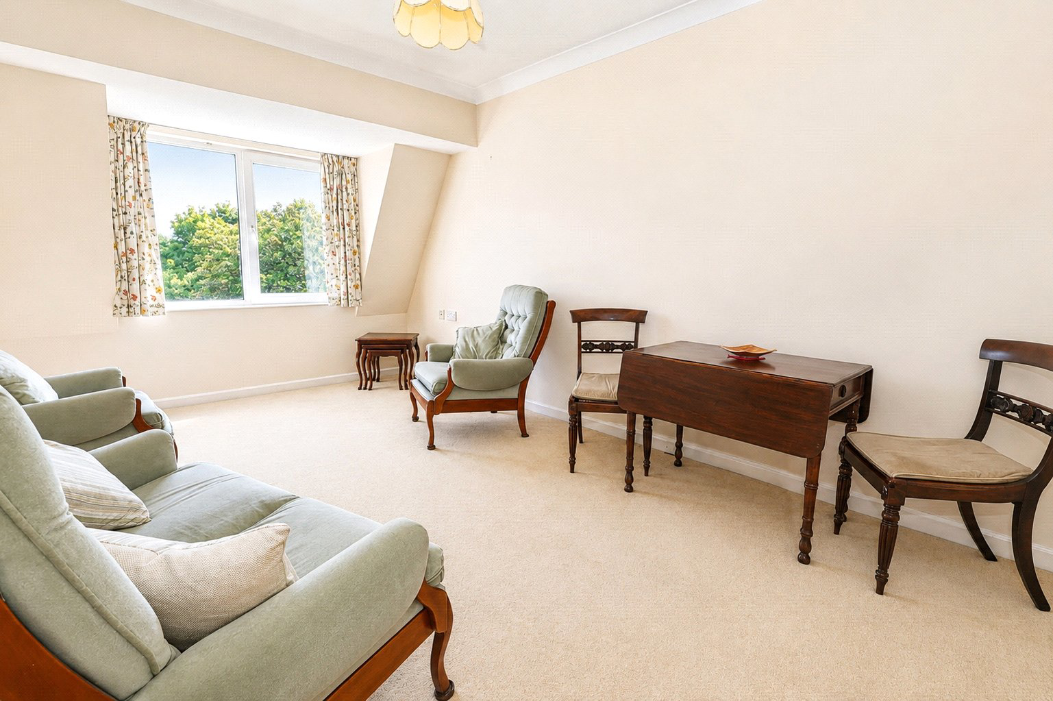 Mount Hermon Road, Woking, Surrey, GU22, photo 4