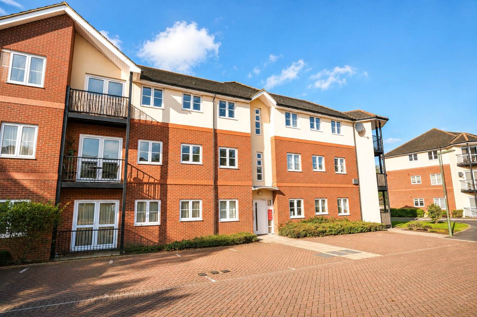 School Meadow, Guildford, Surrey, GU2