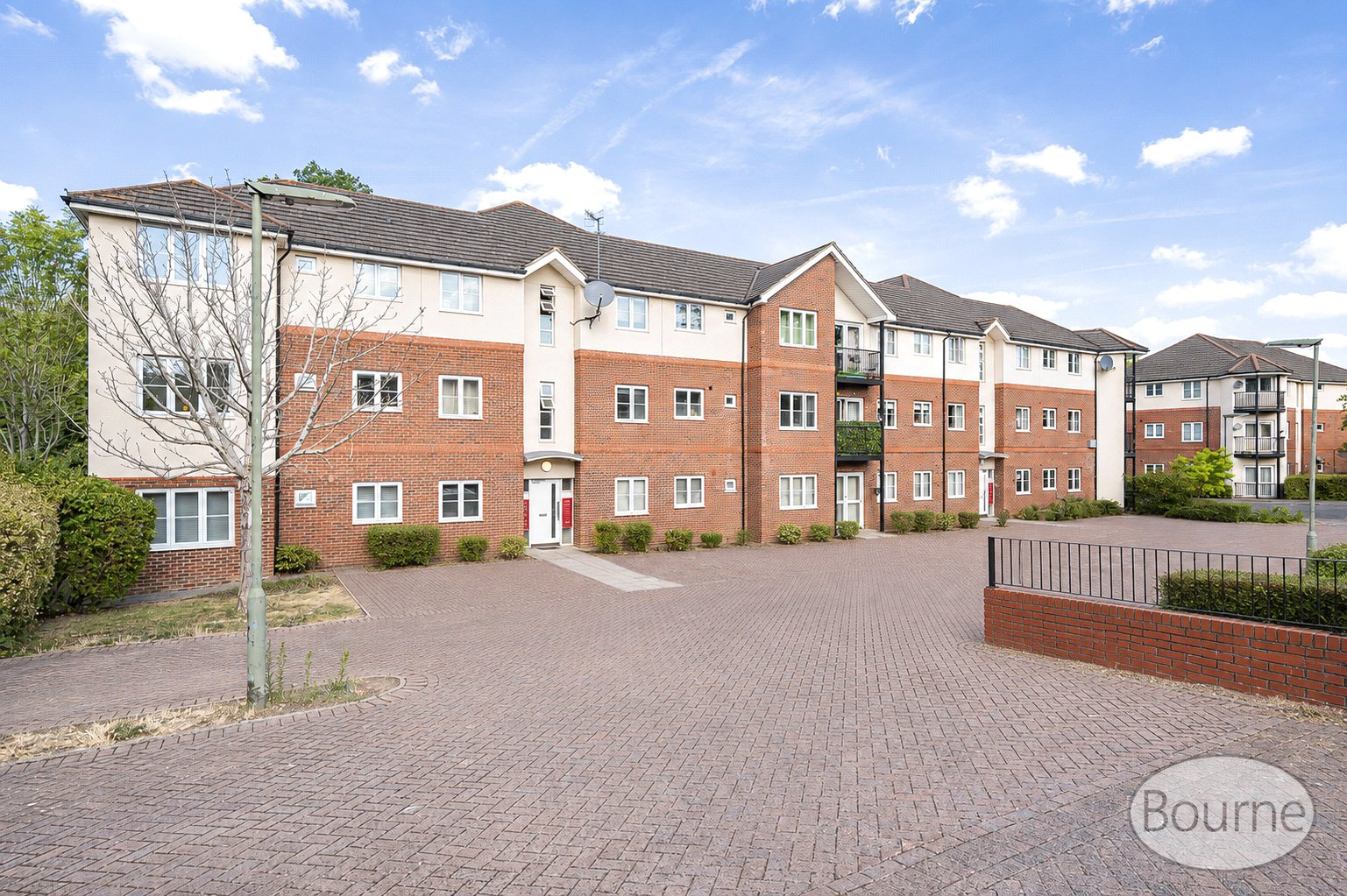 School Meadow, Guildford, Surrey, GU2