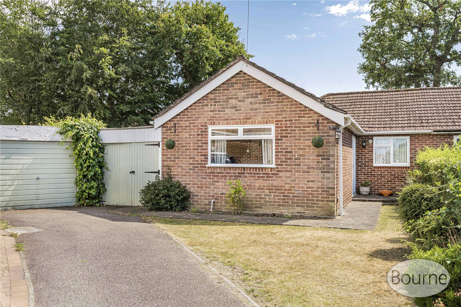 Clinton Close, Knaphill, Woking, Surrey, GU21, photo 10