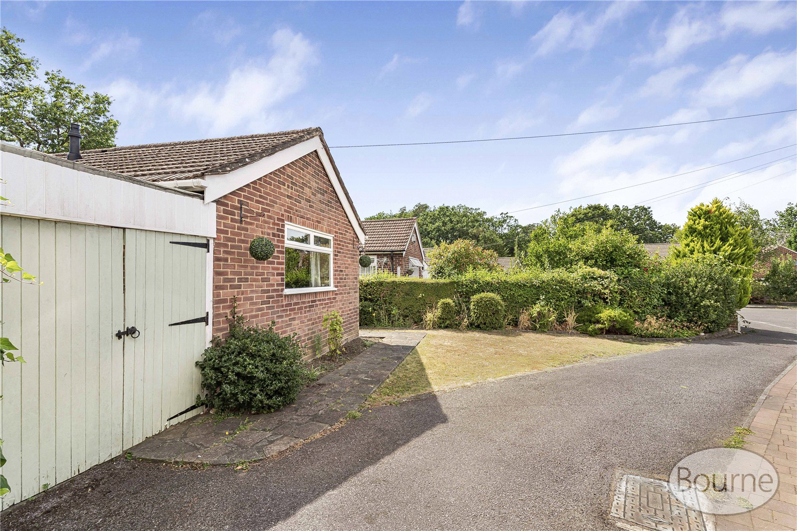 Clinton Close, Knaphill, Woking, Surrey, GU21, photo 11