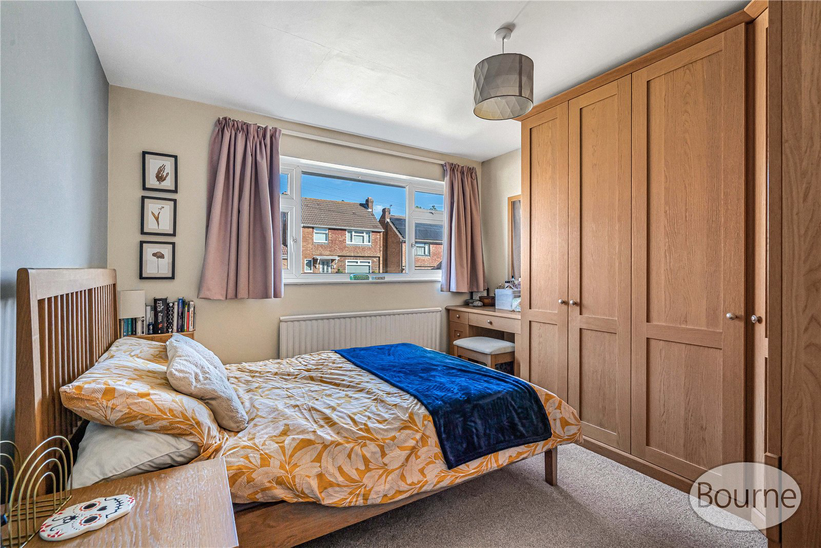 Hermitage Woods Crescent, St. Johns, Woking, Surrey, GU21, photo 9