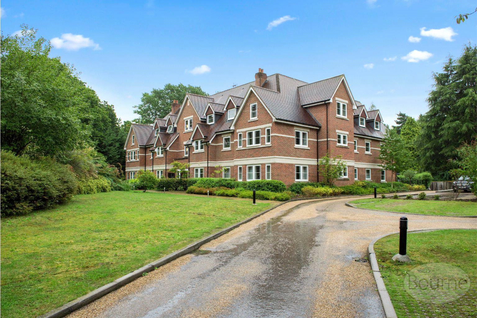 Portsmouth Road, Esher, Surrey, KT10
