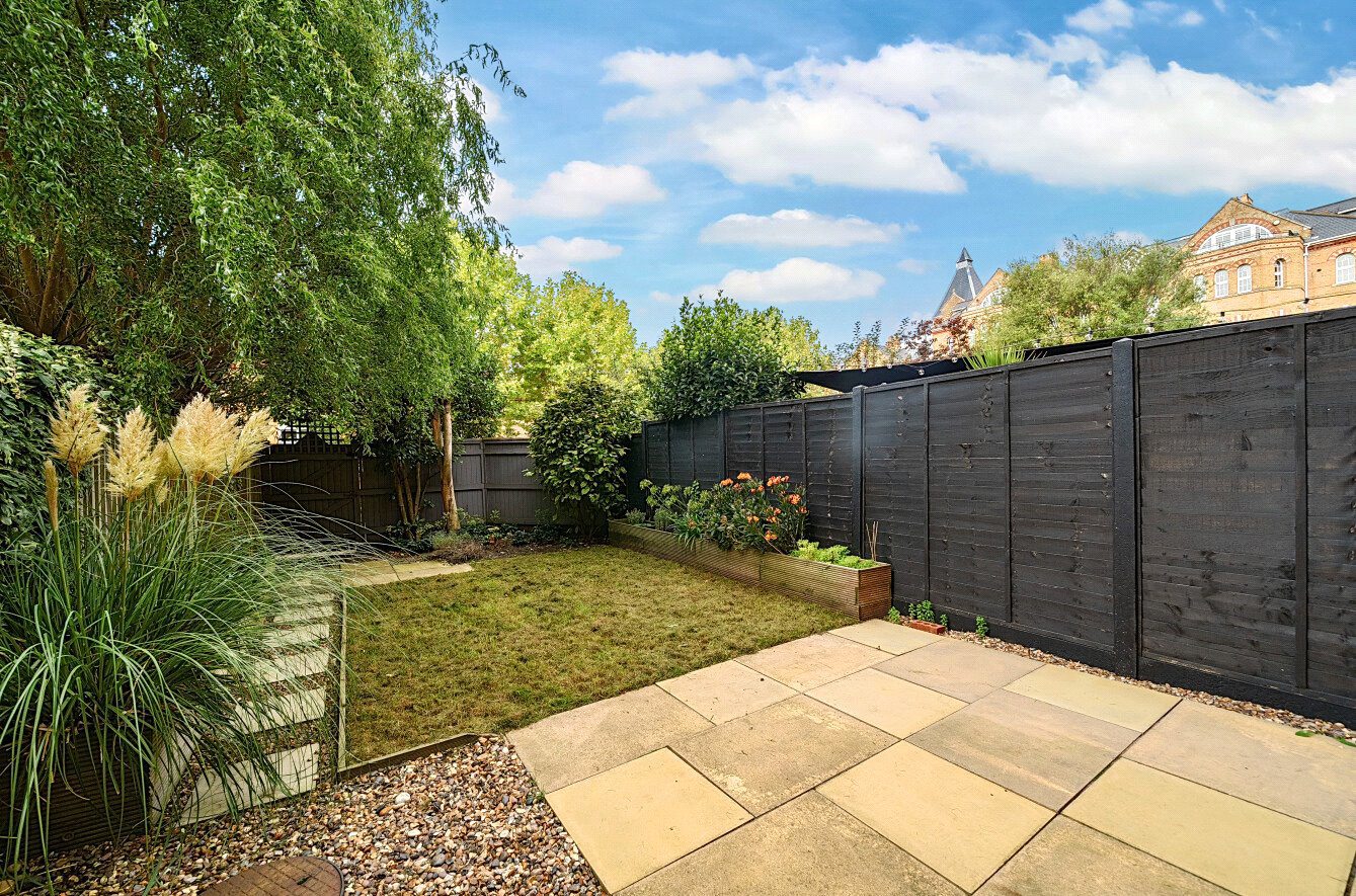 Silistria Close, Knaphill, Woking, Surrey, GU21, photo 20