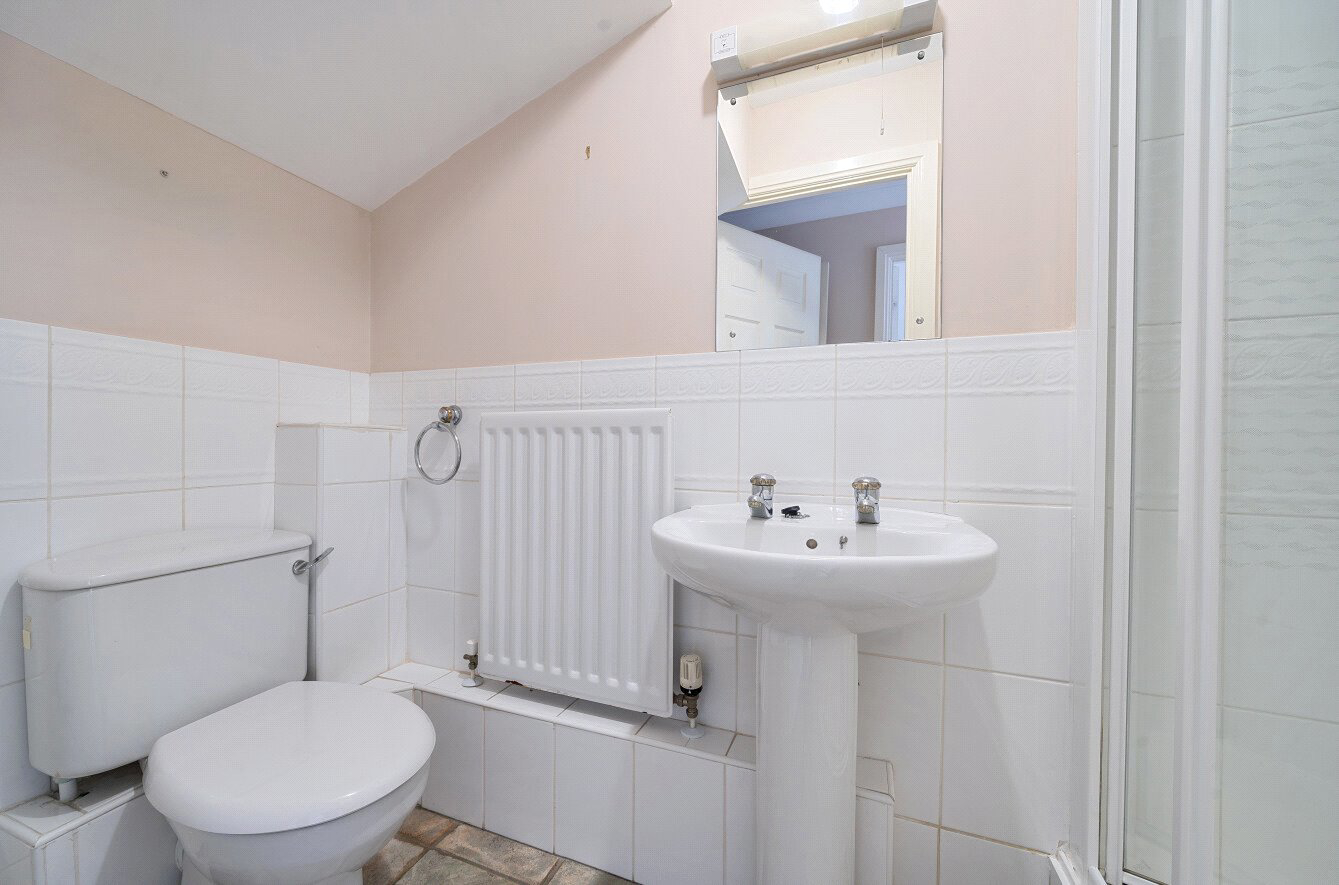 Silistria Close, Knaphill, Woking, Surrey, GU21, photo 18