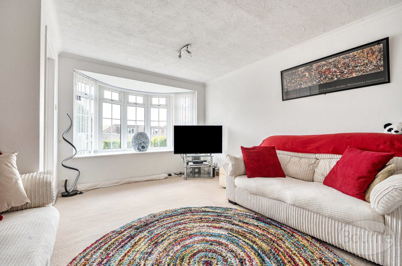 New Road, Clanfield, Waterlooville, Hampshire, PO8, photo 2