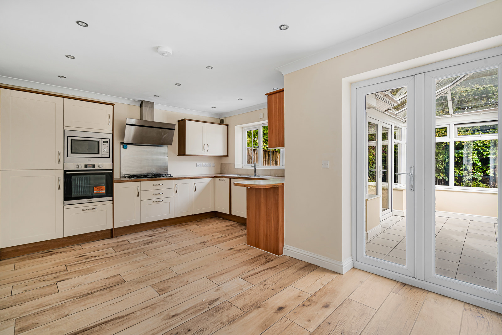 Byworth Road, Farnham, Surrey, GU9, photo 4