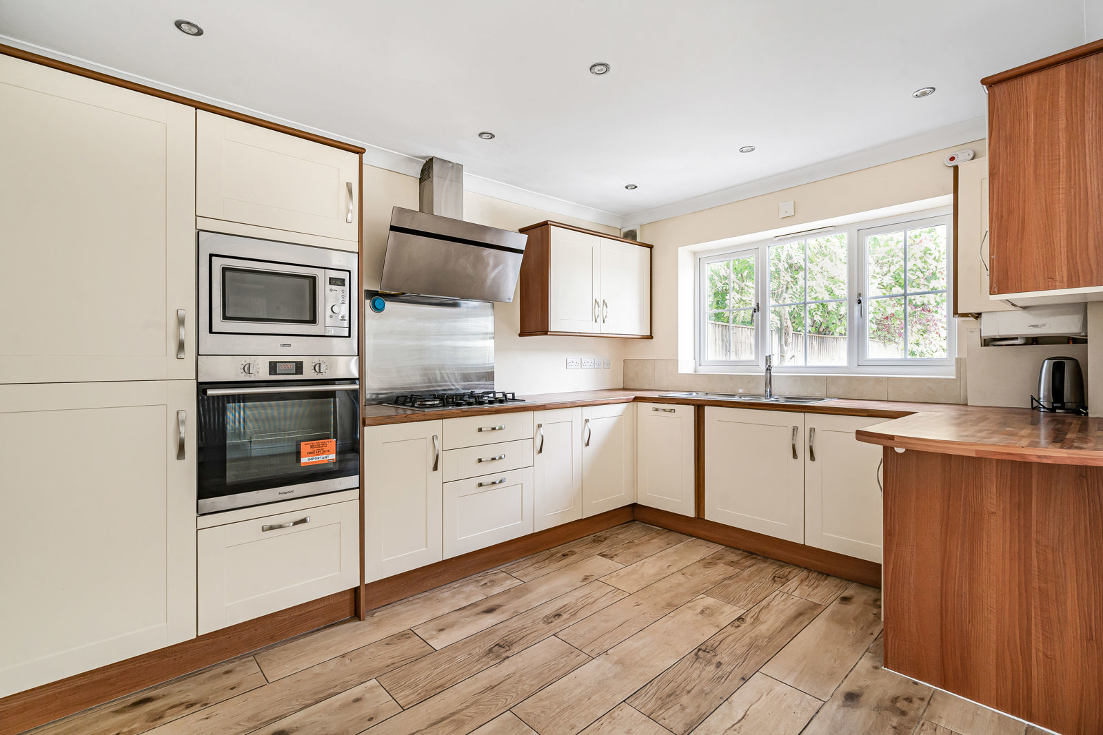 Byworth Road, Farnham, Surrey, GU9, photo 12