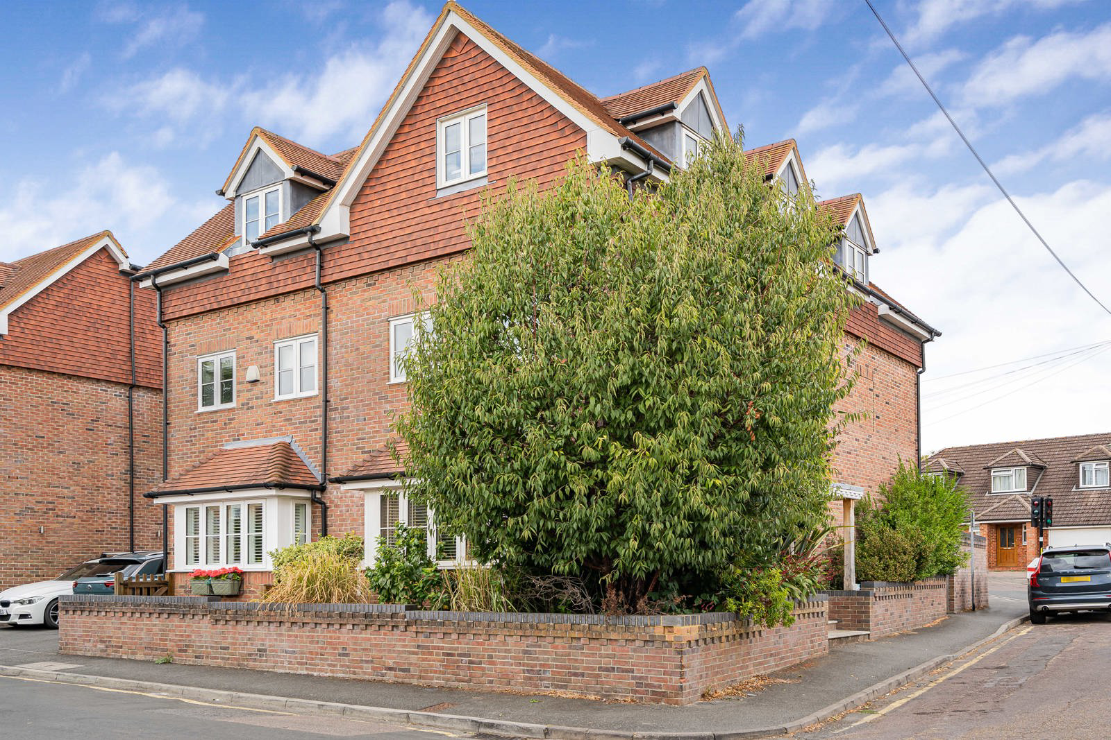 Upper South View, Farnham, Surrey, GU9