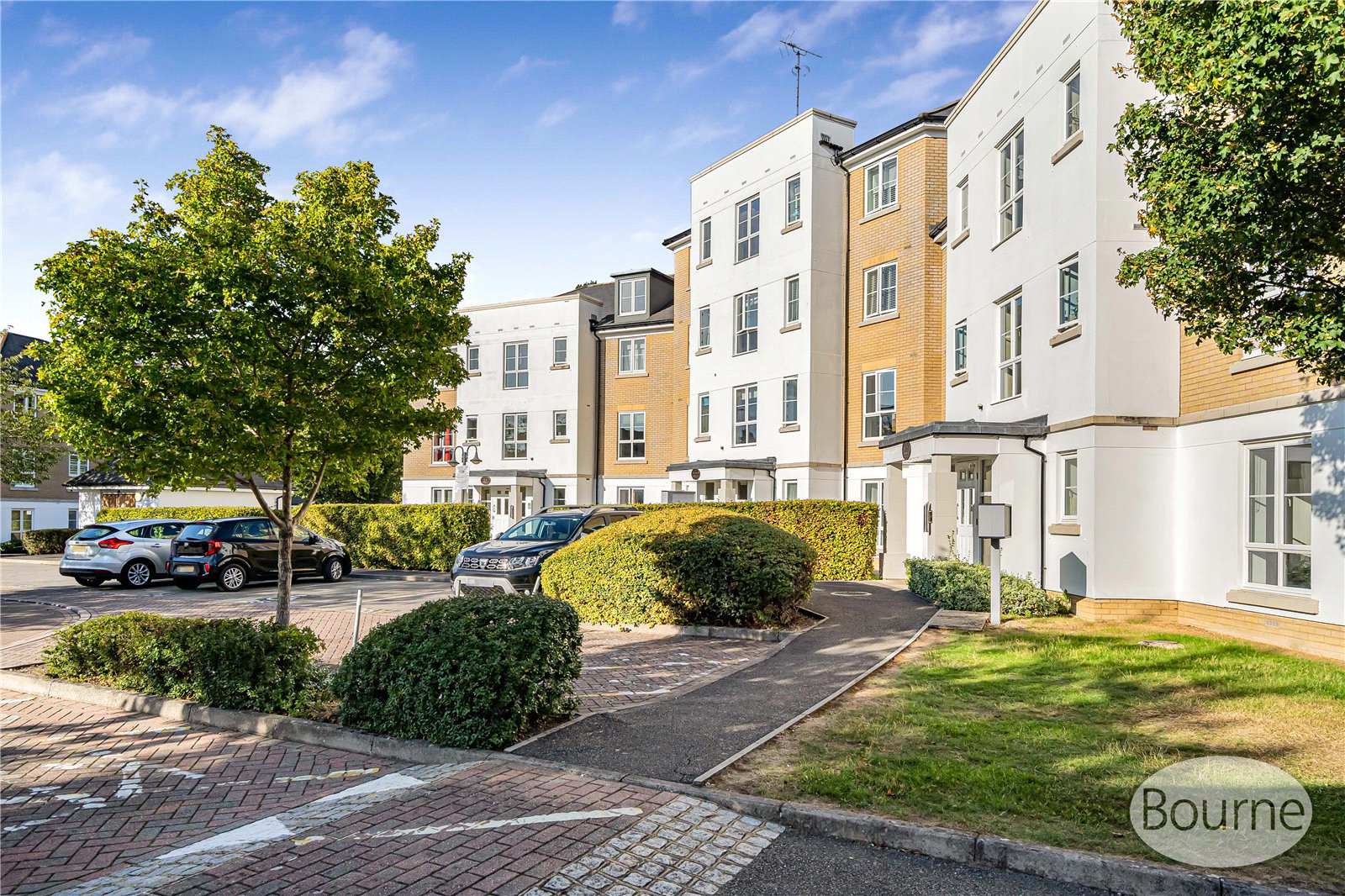 Tudor Way, Knaphill, Woking, Surrey, GU21
