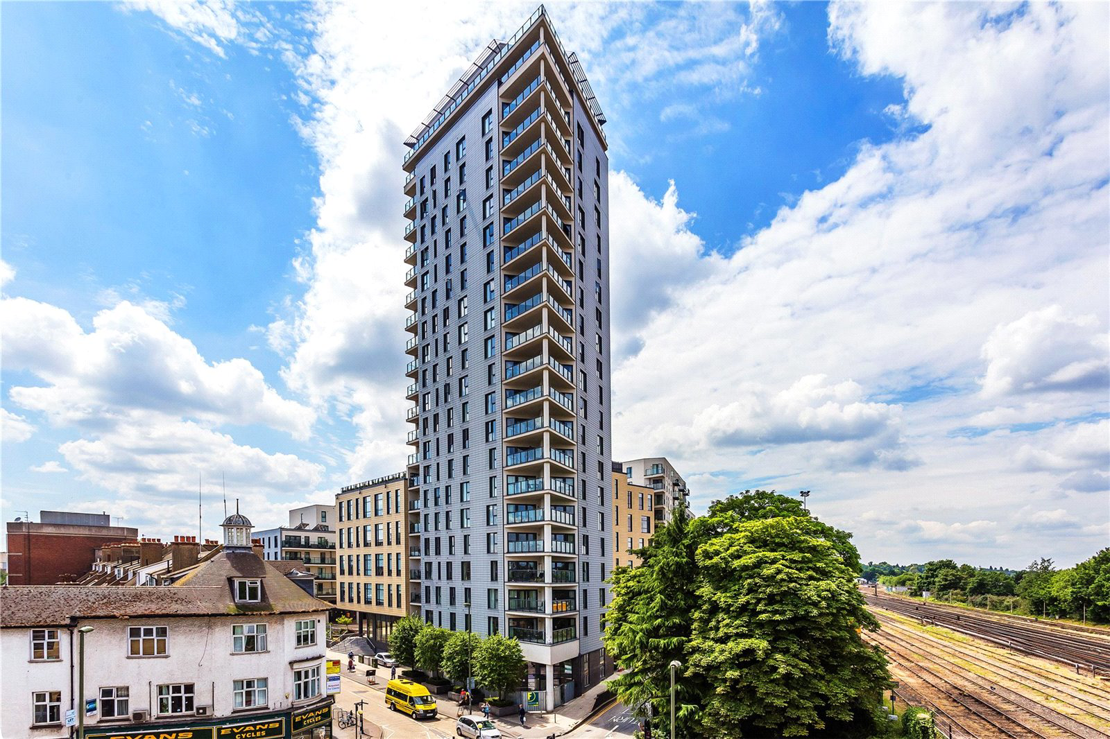 Guildford Road, Woking, Surrey, GU22
