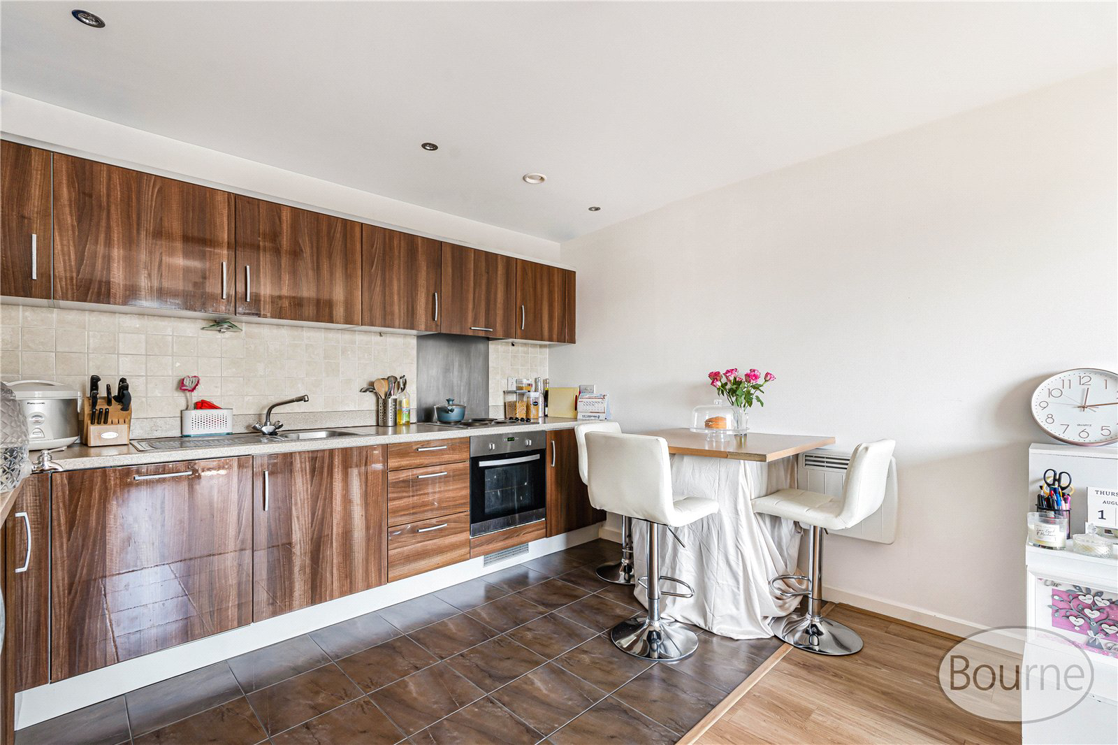 Guildford Road, Woking, Surrey, GU22, photo 2