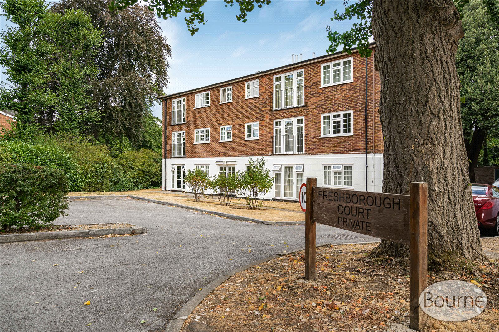 Lower Edgeborough Road, Guildford, Surrey, GU1