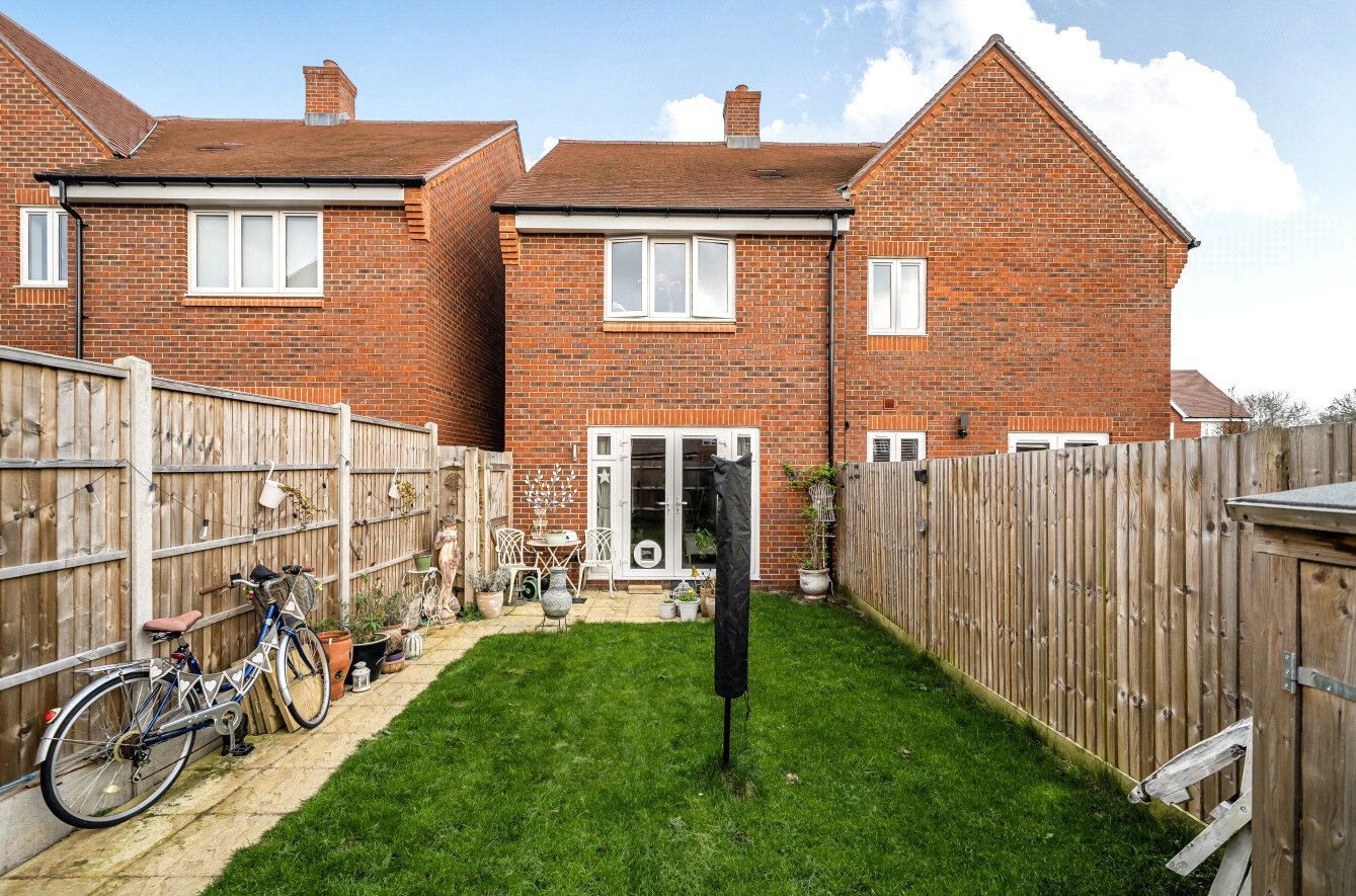 Leyscroftes Road, Ash, Surrey, GU12, photo 24