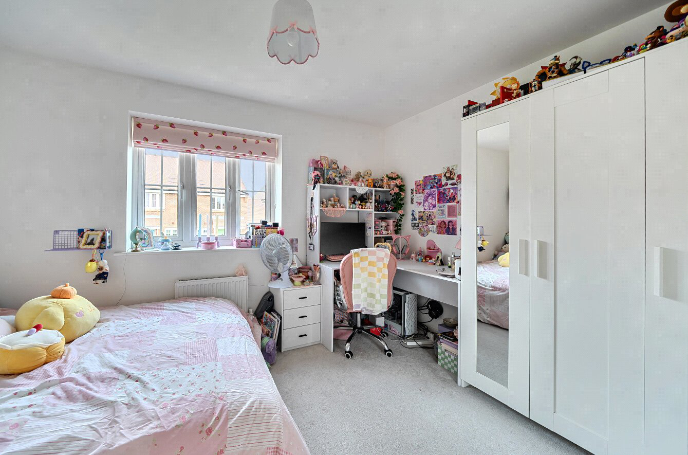 Leyscroftes Road, Ash, Surrey, GU12, photo 6