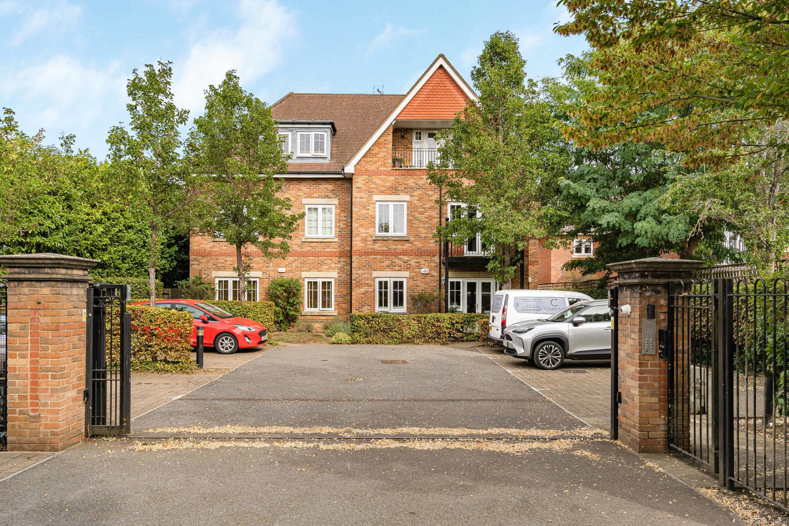 Between Streets, Cobham, Surrey, KT11