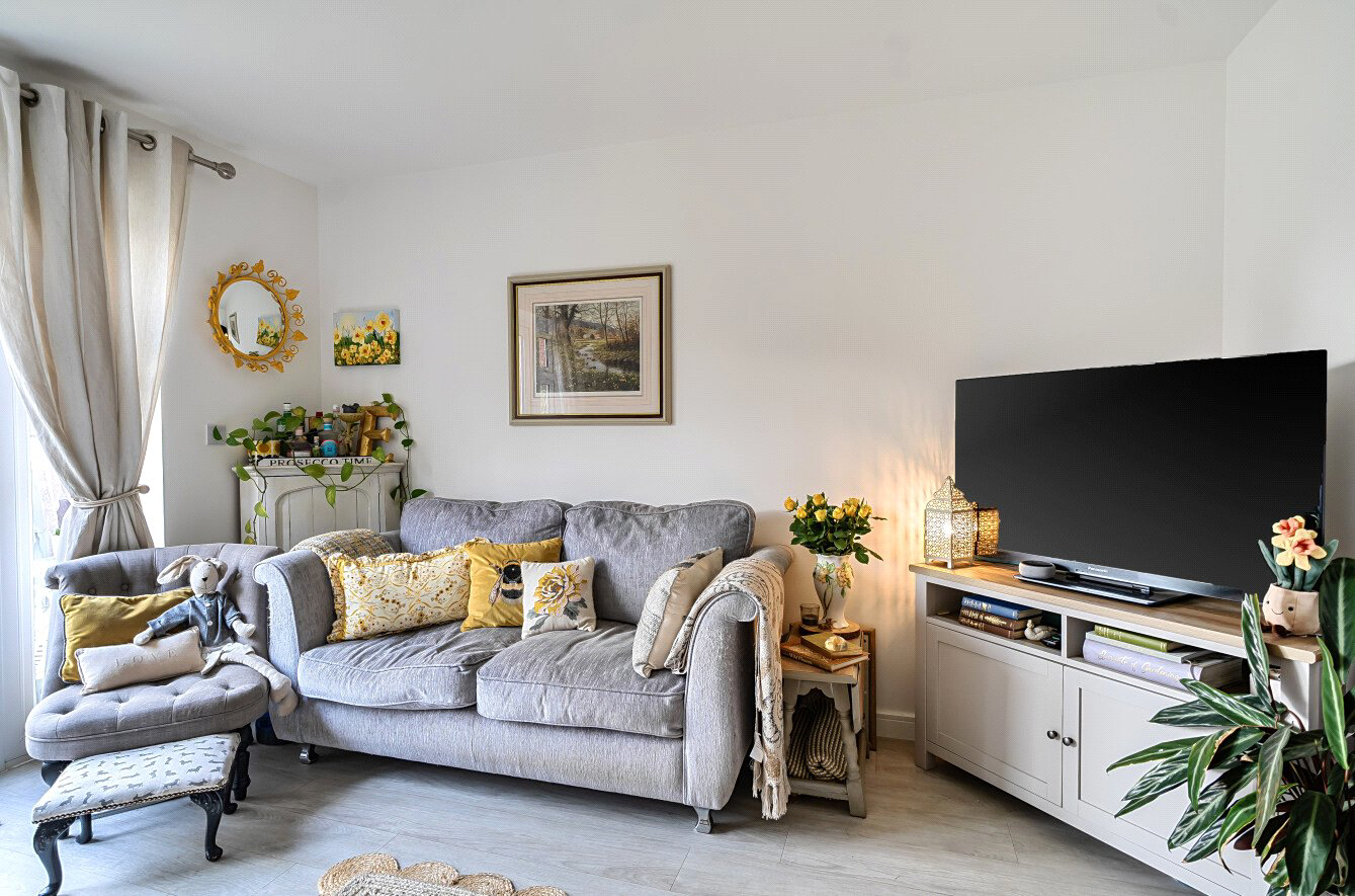 Leyscroftes Road, Ash, Surrey, GU12, photo 15