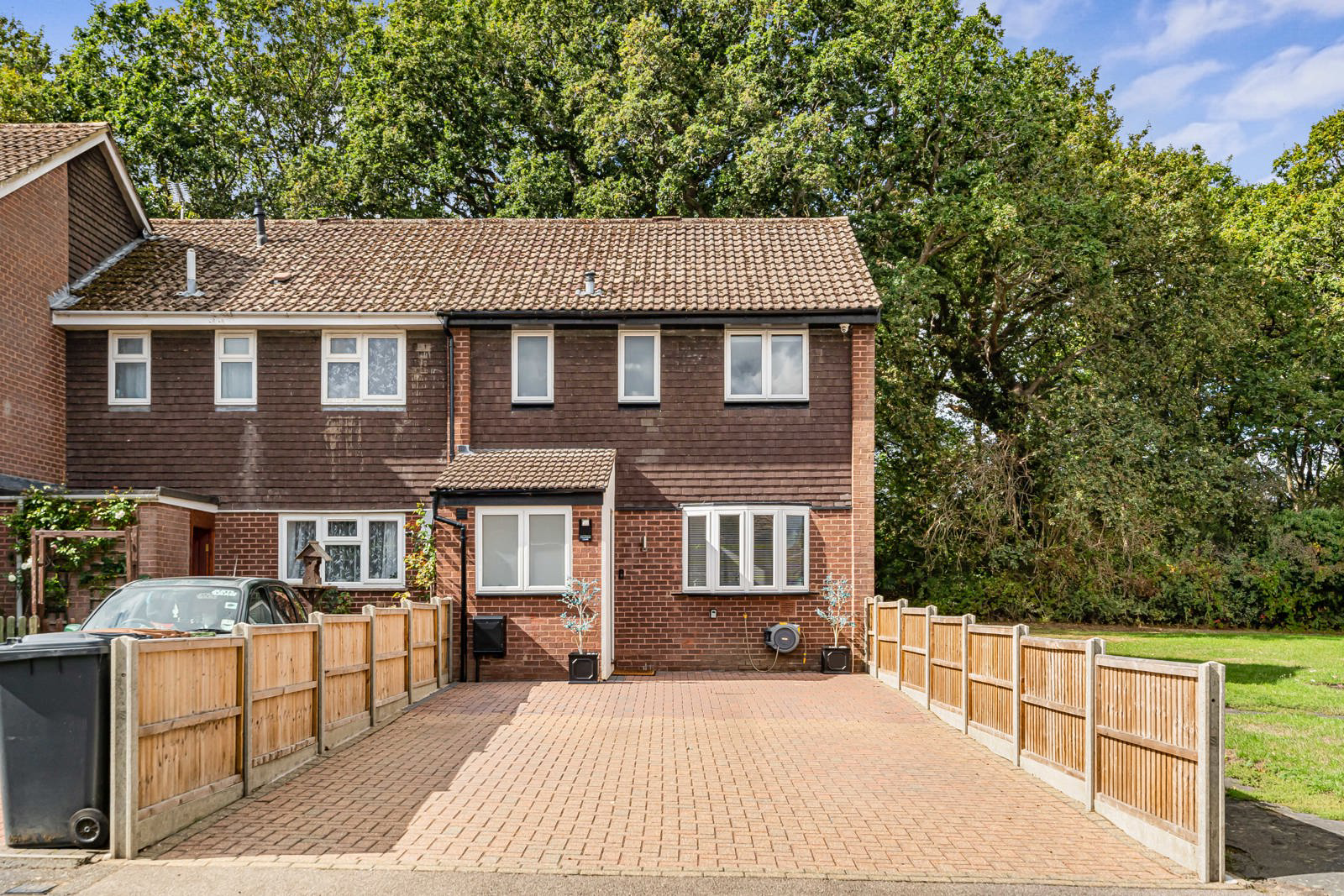 Wildfield Close, Wood Street Village, Guildford, Surrey, GU3