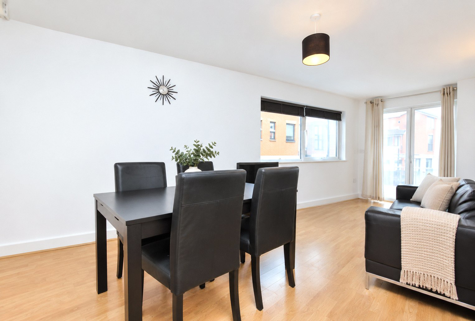Walnut Tree Close, Guildford, Surrey, GU1, photo 4