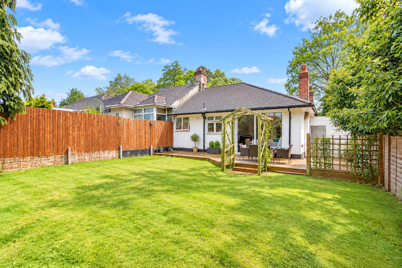 Triggs Lane, Woking, Surrey, GU22, photo 10