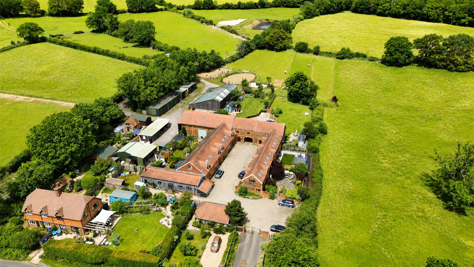 Manor Farm Mews, Dockenfield, Farnham, Surrey, GU10, photo 19