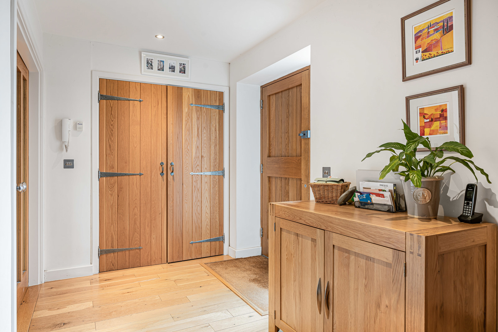 Manor Farm Mews, Dockenfield, Farnham, Surrey, GU10, photo 5