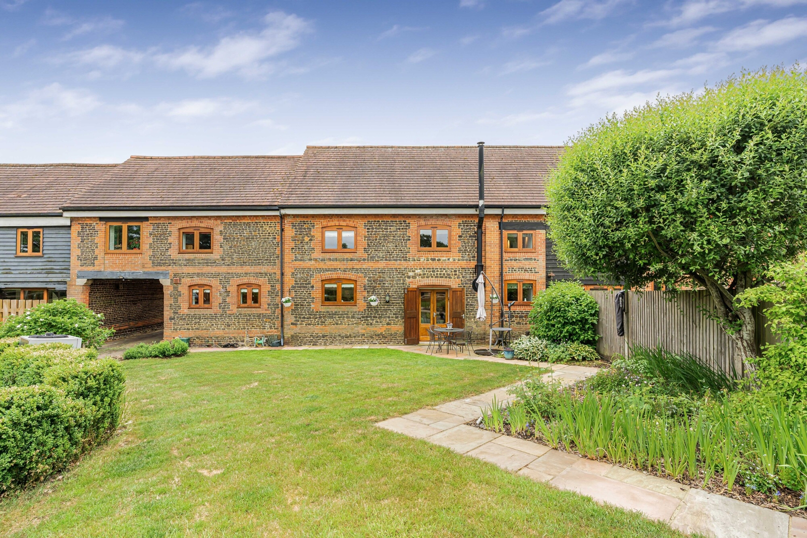 Manor Farm Mews, Dockenfield, Farnham, Surrey, GU10, photo 18