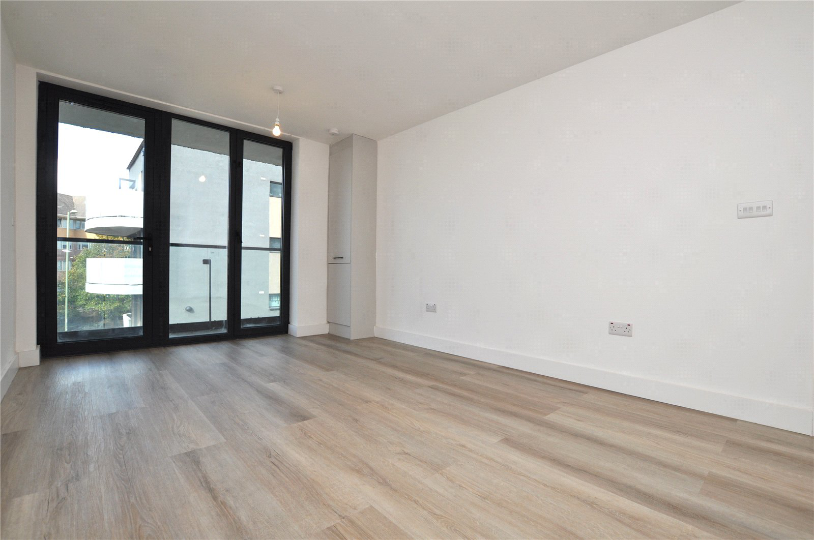 Farnborough Road, Farnborough, Hampshire, GU14, photo 4
